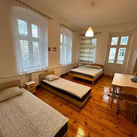 הוסטל פוזנן Lilia House מראה חיצוני תמונה