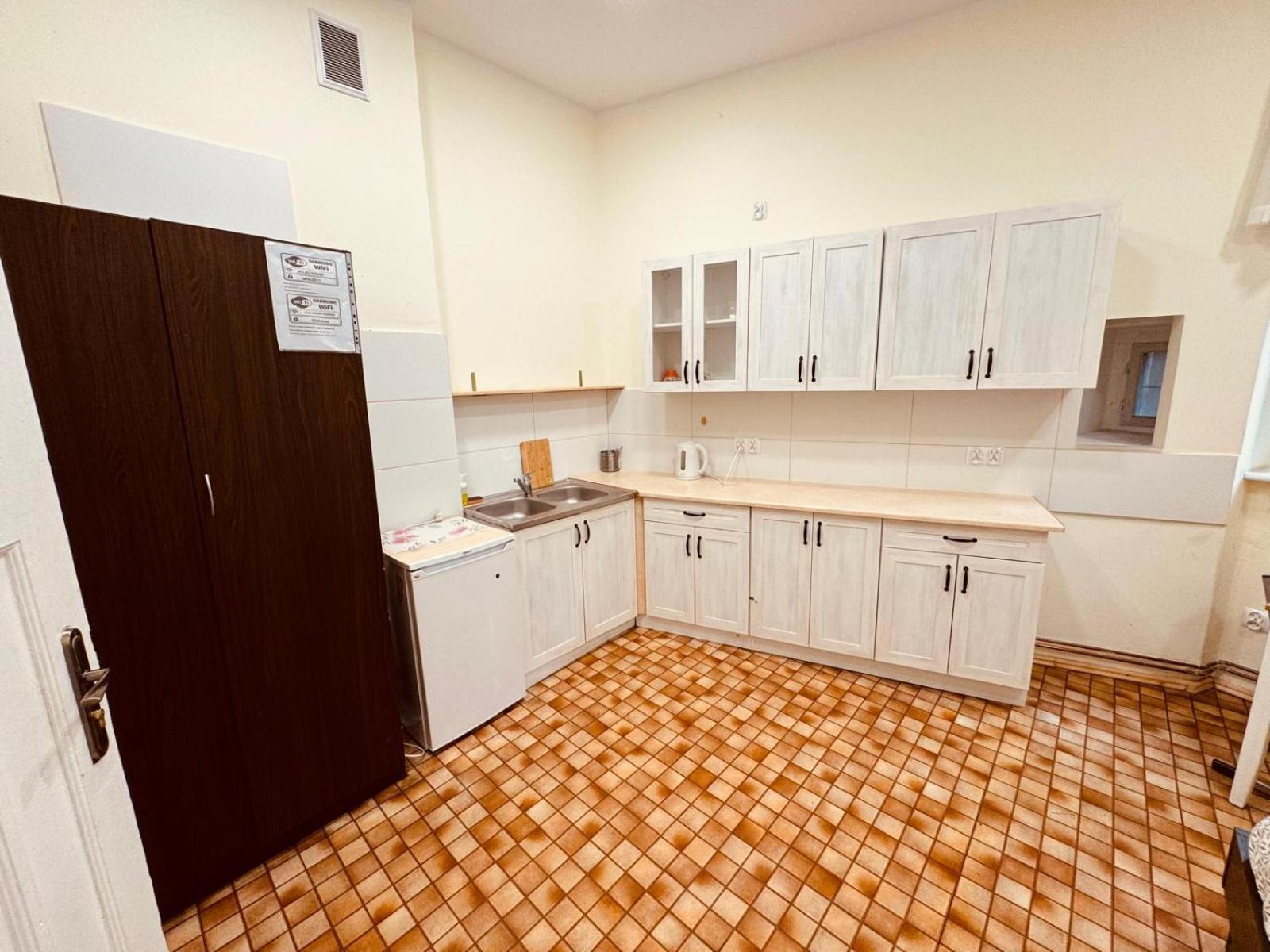 הוסטל פוזנן Lilia House מראה חיצוני תמונה