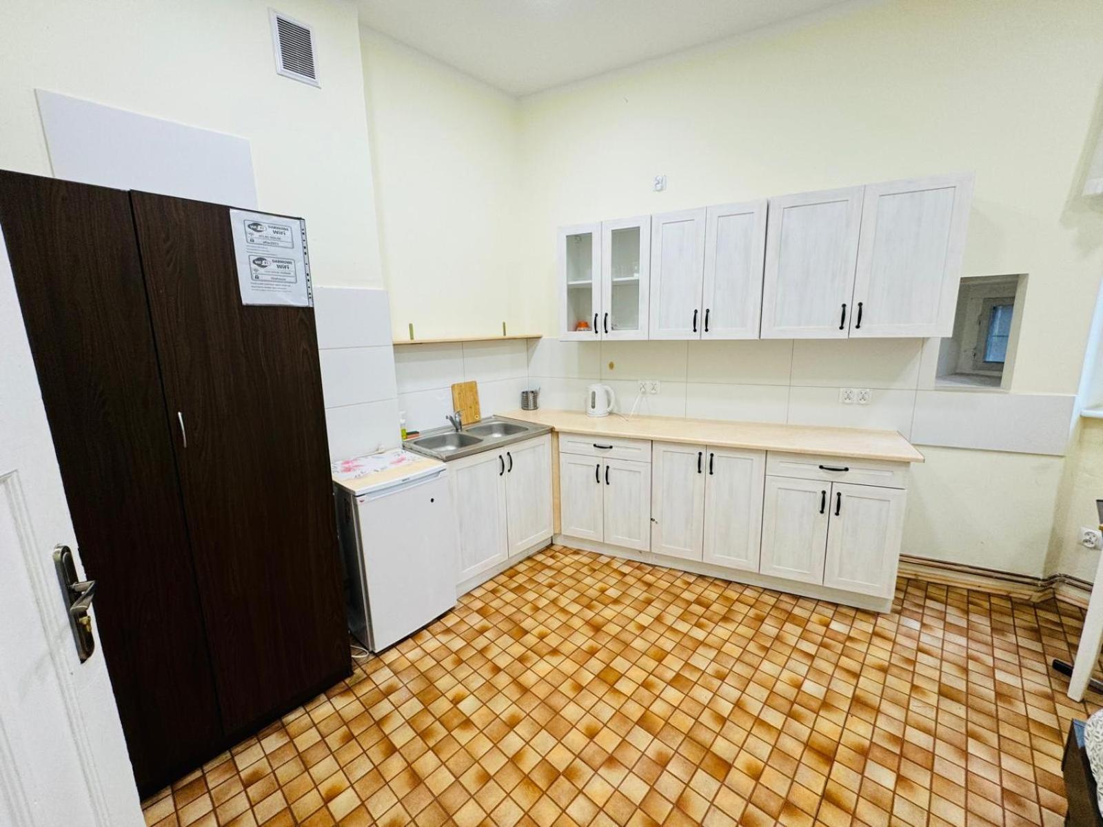 הוסטל פוזנן Lilia House מראה חיצוני תמונה