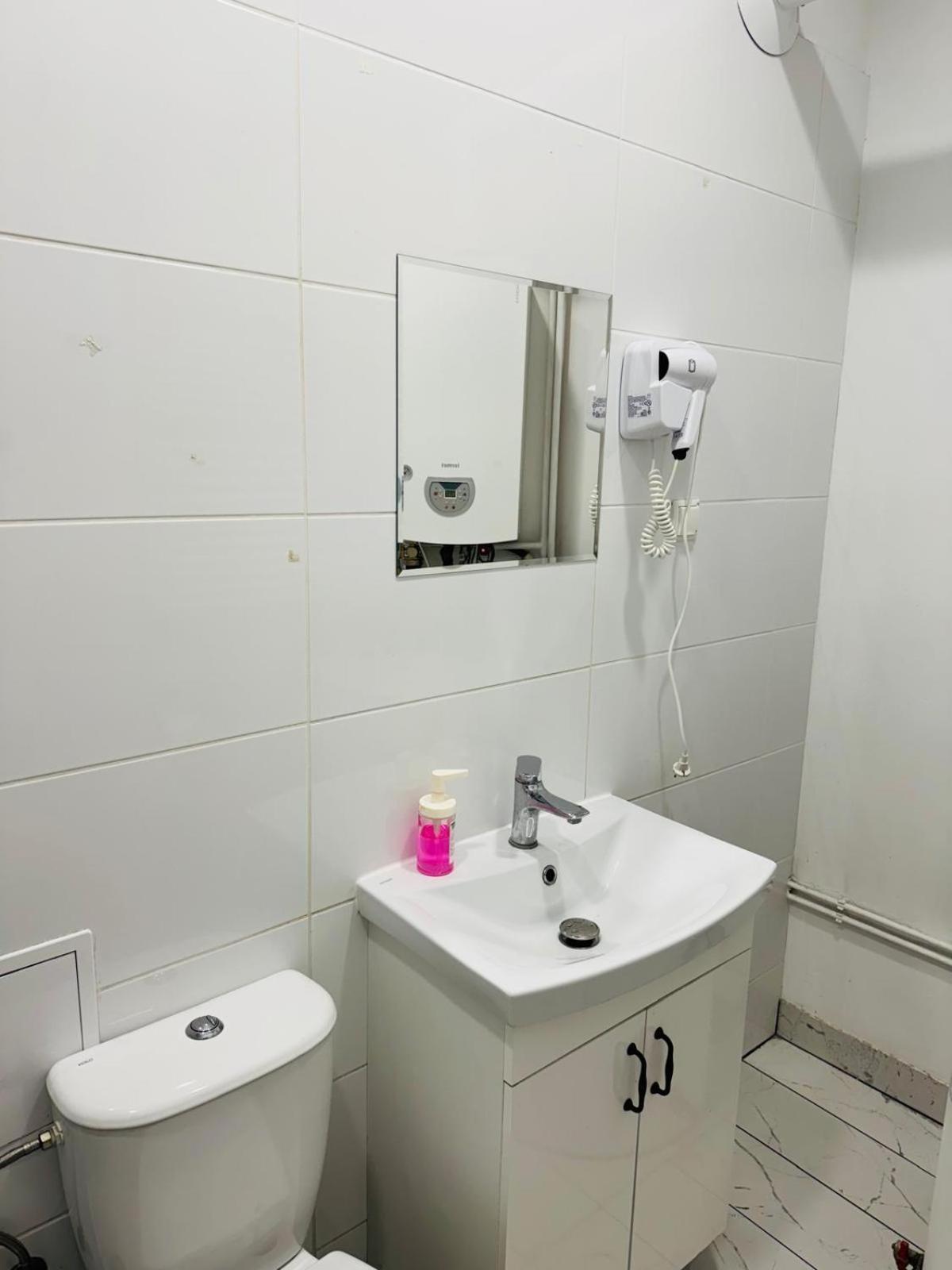 הוסטל פוזנן Lilia House מראה חיצוני תמונה