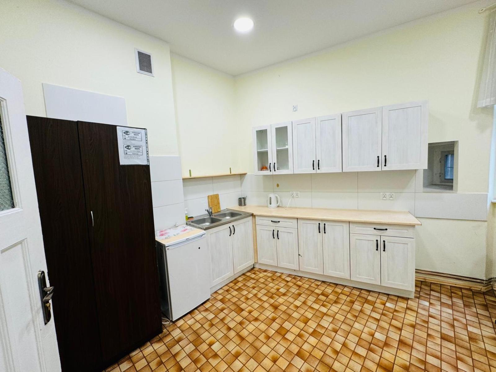 הוסטל פוזנן Lilia House מראה חיצוני תמונה