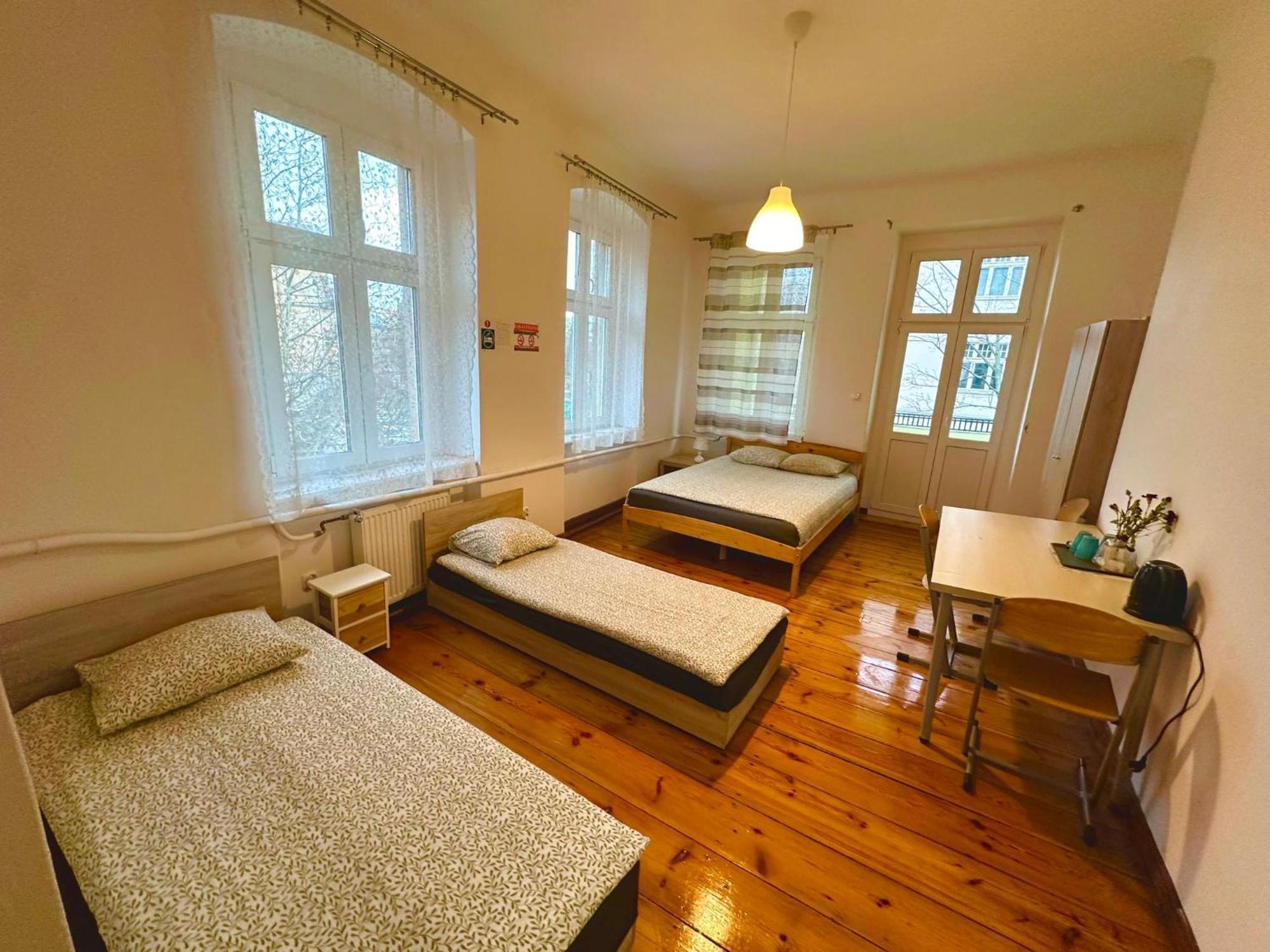 הוסטל פוזנן Lilia House מראה חיצוני תמונה