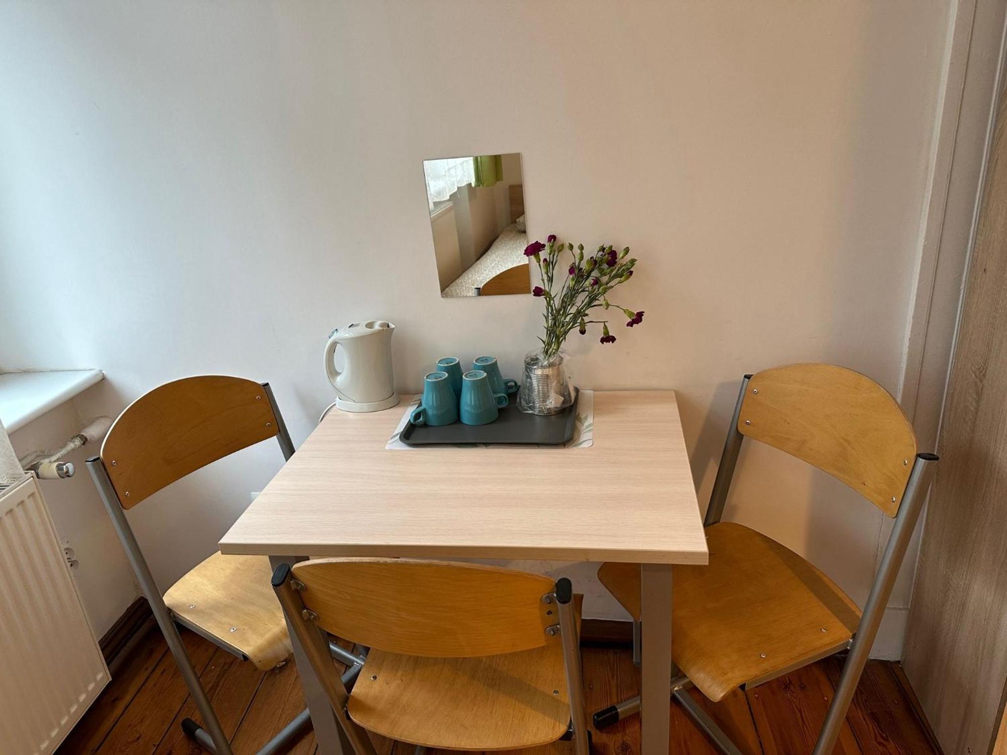 הוסטל פוזנן Lilia House מראה חיצוני תמונה