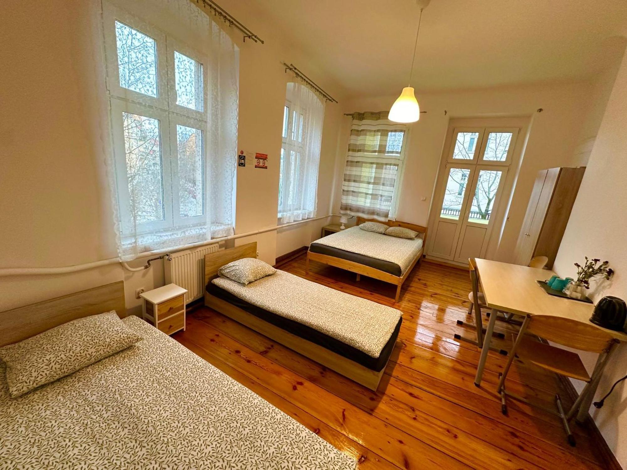 הוסטל פוזנן Lilia House מראה חיצוני תמונה