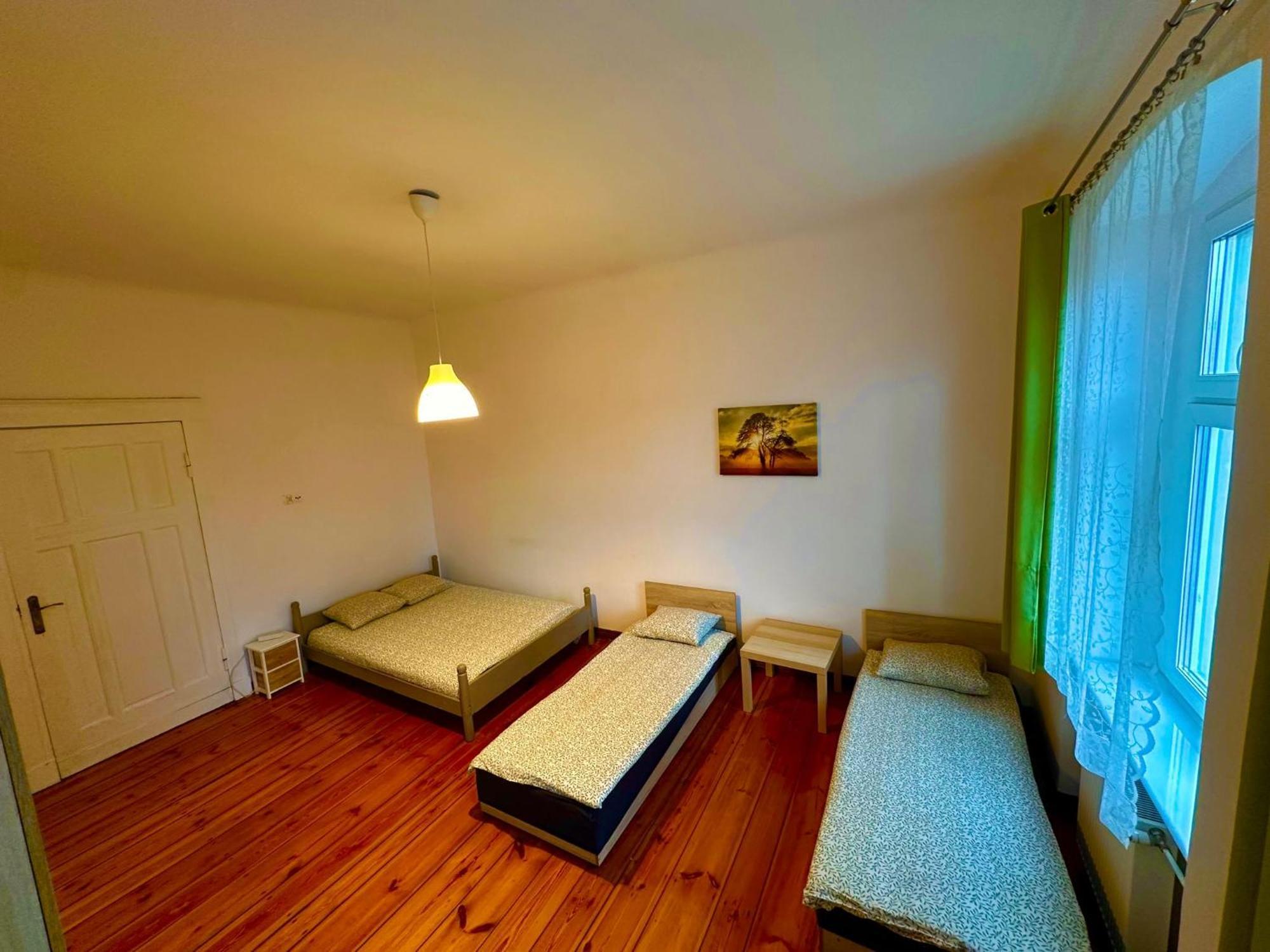הוסטל פוזנן Lilia House מראה חיצוני תמונה